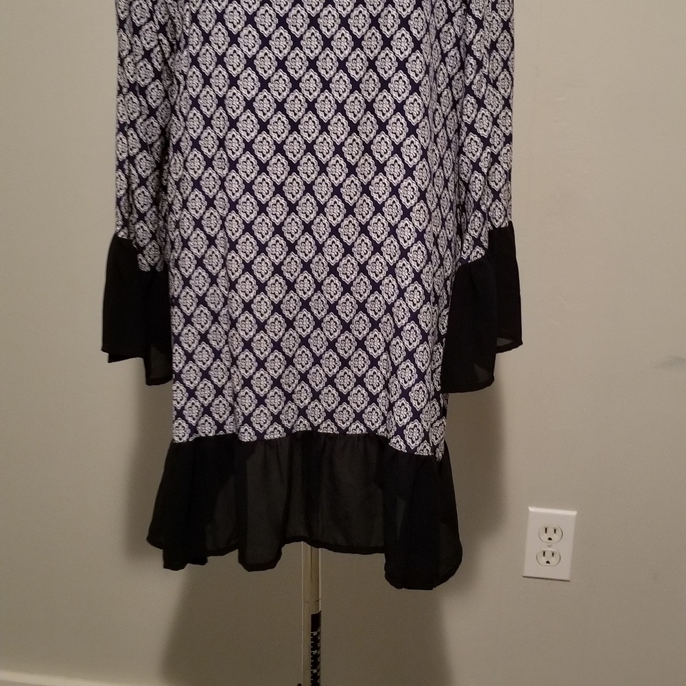 Top - Picture 5 of 6